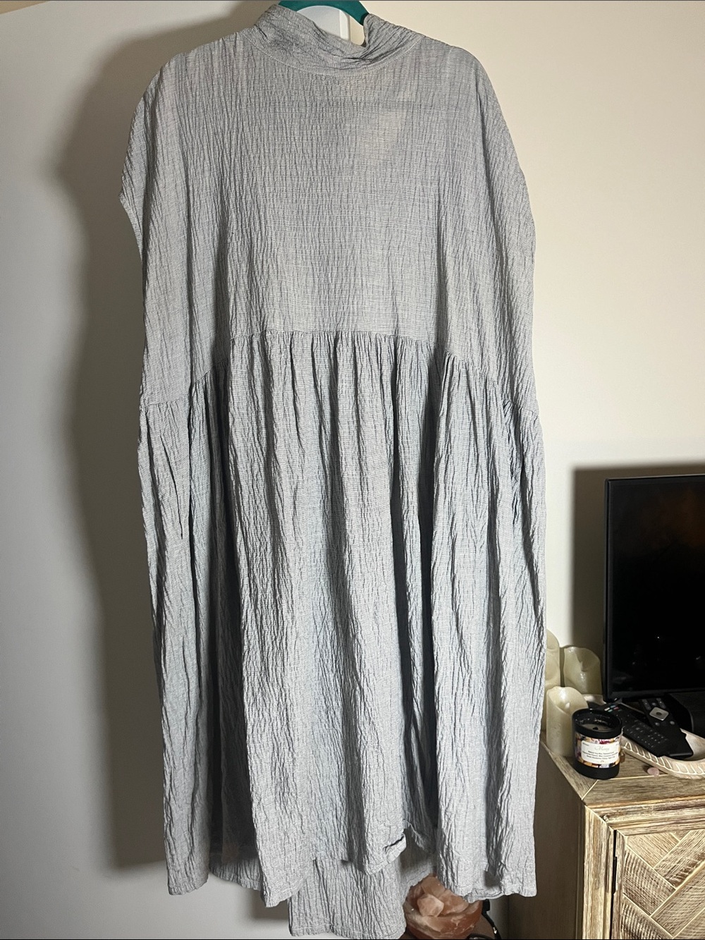 ET T/GRE Light Gray Crinkled Midi Dress - Relaxed Women’s Dress